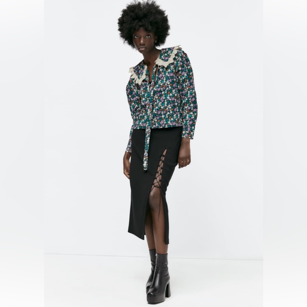 💜 NWOT Zara cotton floral blouse